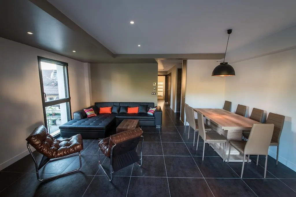 La Prairie Apartment Annecy